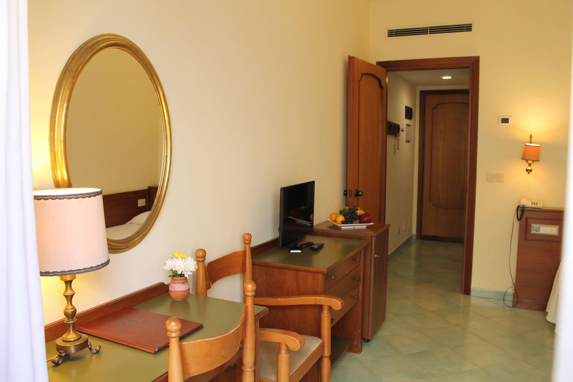 Hotel Terme Alexander Іскія Екстер'єр фото